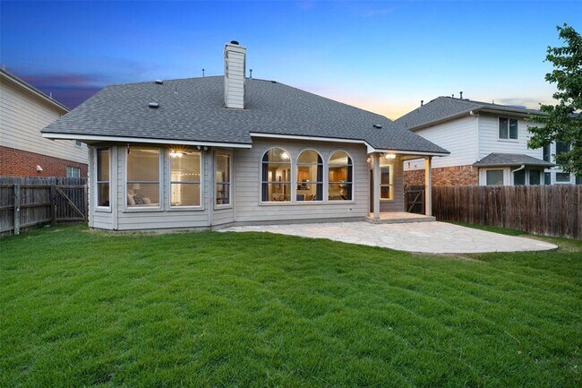 Building Photo - 11121 Sandstone Trail