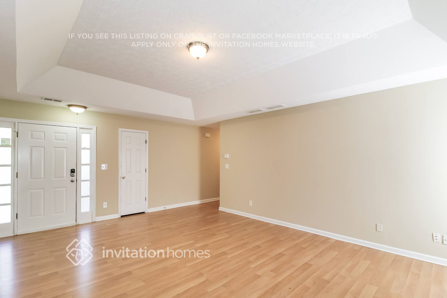 Building Photo - 3061 Lakecrest Dr