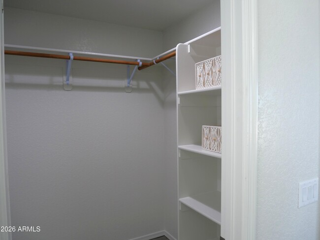 Building Photo - 1696 Tenen Pass Dr