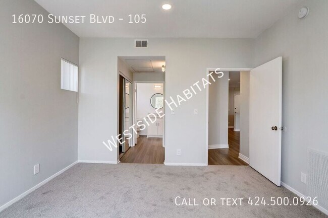 Building Photo - 16070 Sunset Blvd