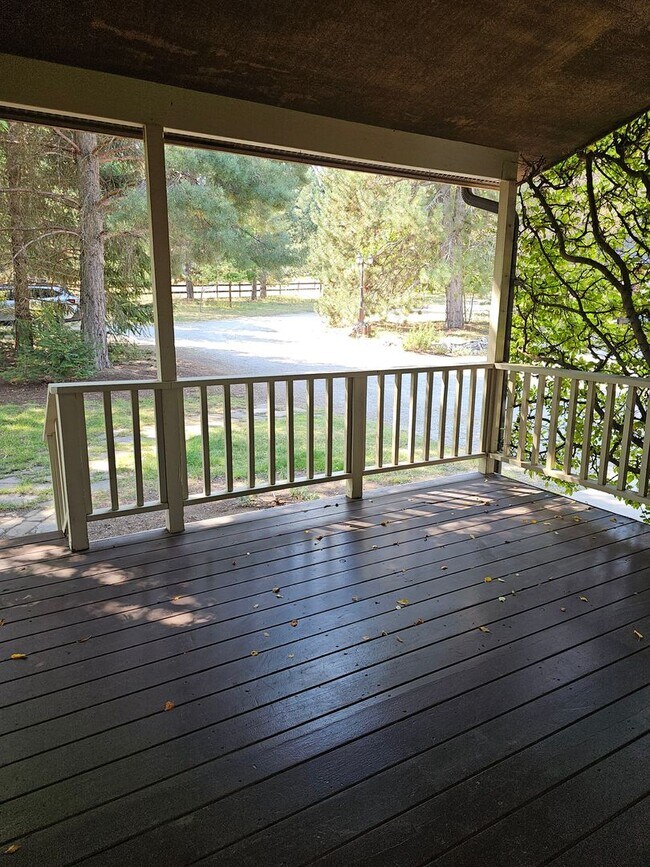 Building Photo - Incredible Hauser Lake Waterfront Home for...