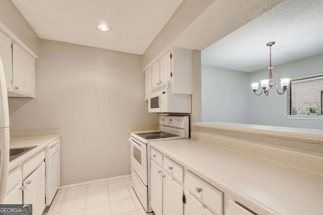 Building Photo - 1603 Huntingdon Chase