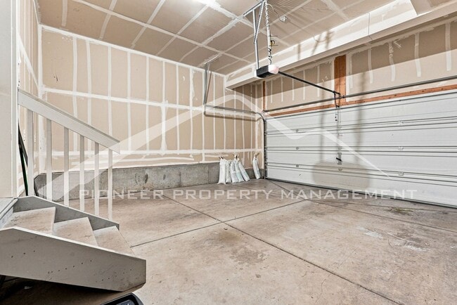 Building Photo - 16130 Warner Pl