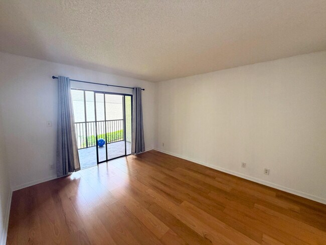 Building Photo - 1244 S Military Trail