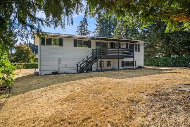 Building Photo - 14312 10th Ave S