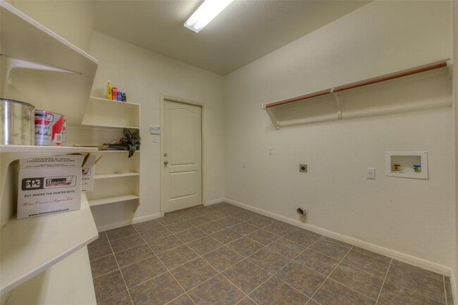 Building Photo - 7524 Bonniebrook Dr