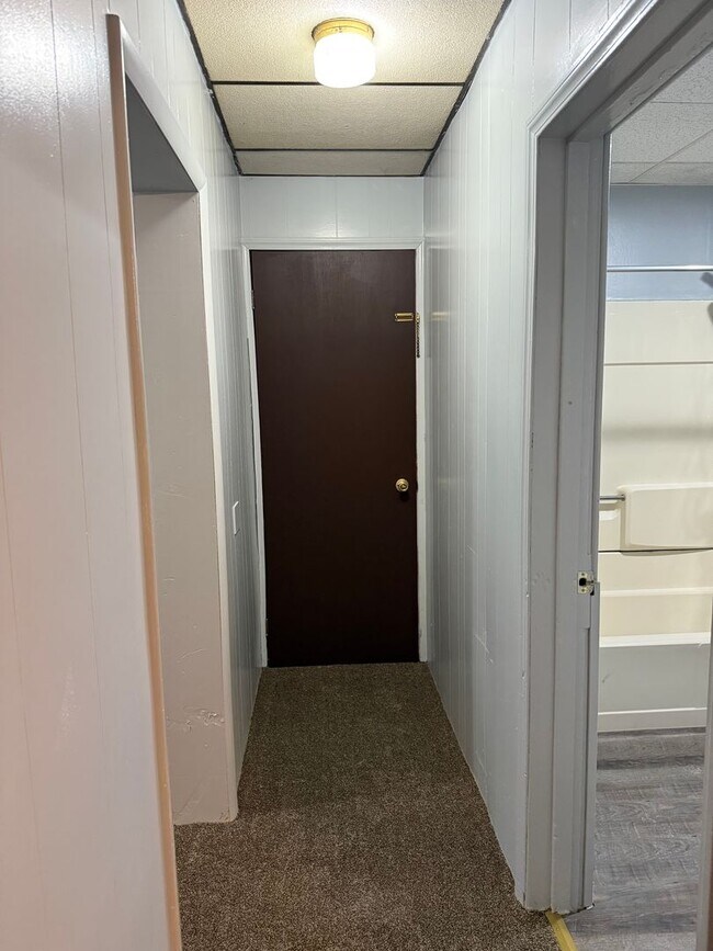 Building Photo - 201 W Market St