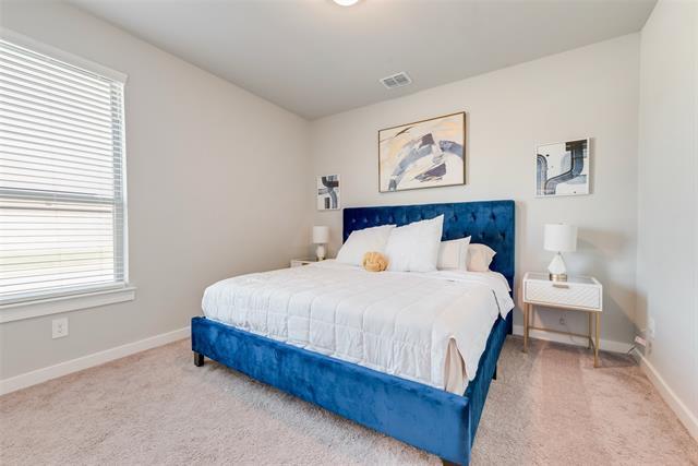 Building Photo - 211 Coyote Creek Dr