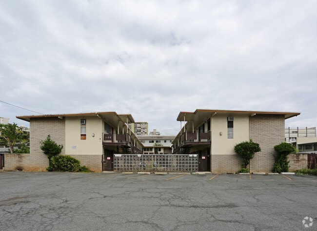 Building Photo - 1130 Lunalilo St