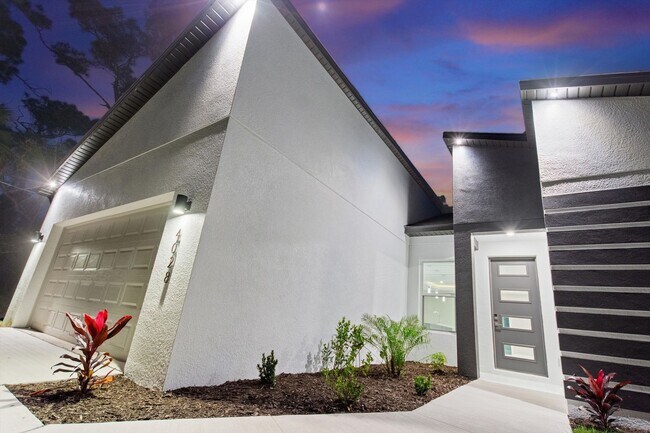 Building Photo - Deposit-Free! Get $1,000 OFF your first mo...