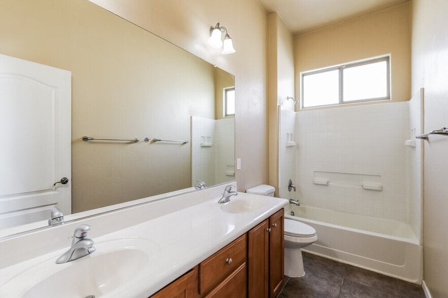 Building Photo - 7129 W Autumn Gold Ct