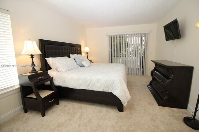 Building Photo - 6516 Chasewood Dr