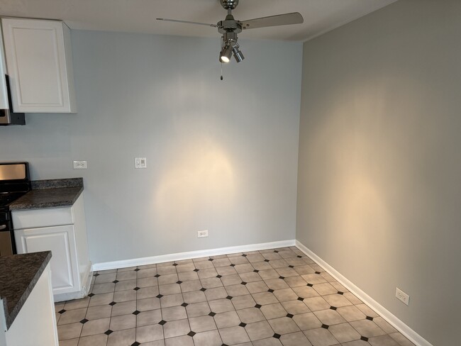 Building Photo - 362 Farmington Ln