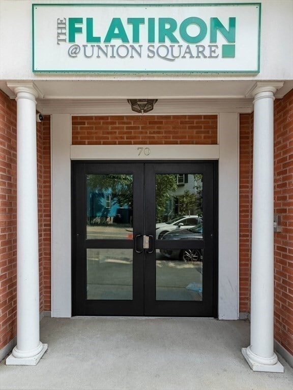 Building Photo - 70 Prospect St