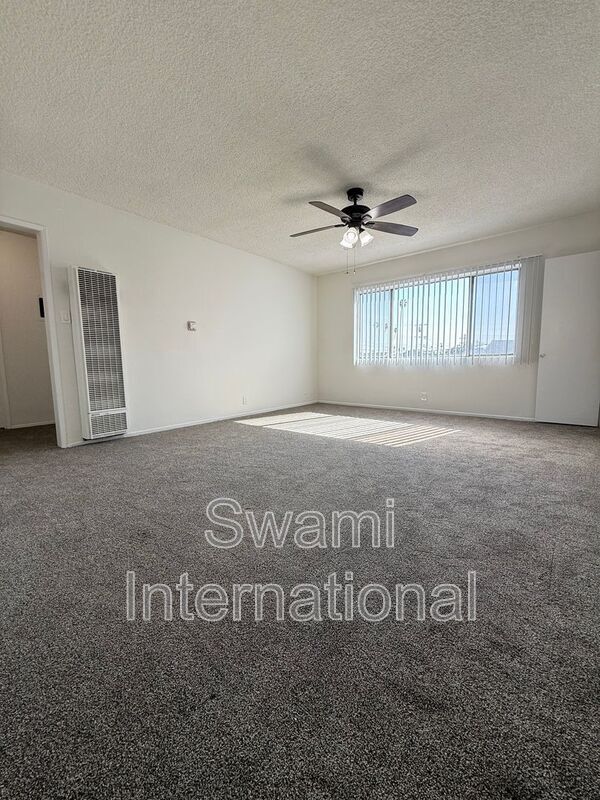 Building Photo - 5846 Estrella Ave