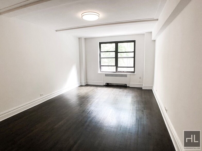 Primary Photo - EAST 38 STREET