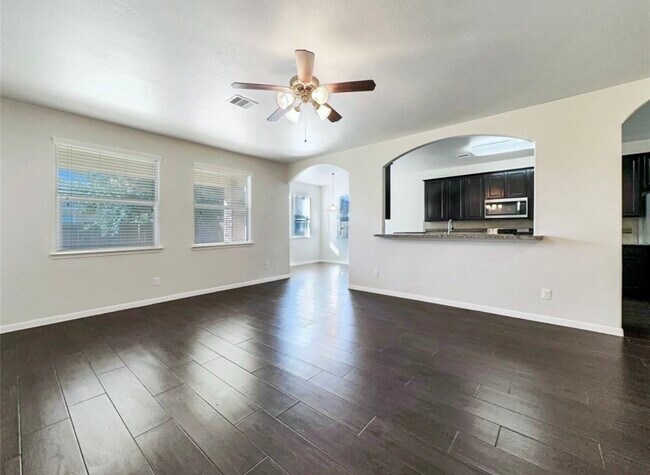 Building Photo - 8311 Bay Oaks Dr