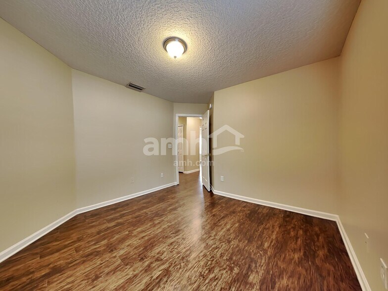 Building Photo - 8074 Shadwell Ct