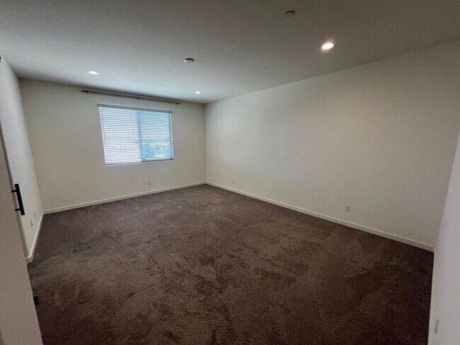 Building Photo - 31053 Catania Cir
