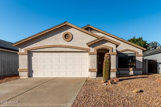 Building Photo - 3122 W Donald Dr