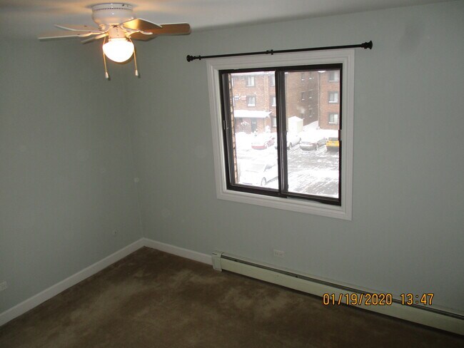 Building Photo - 8611 Lexington Cir