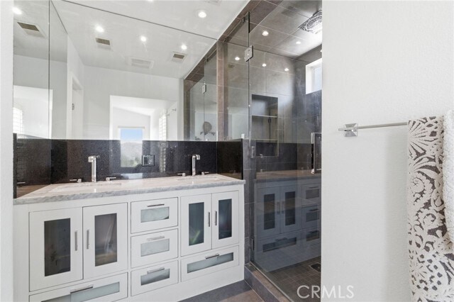 Building Photo - 30432 Sunrose Pl