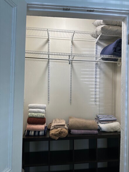 Building Photo - 2401 Habersham St