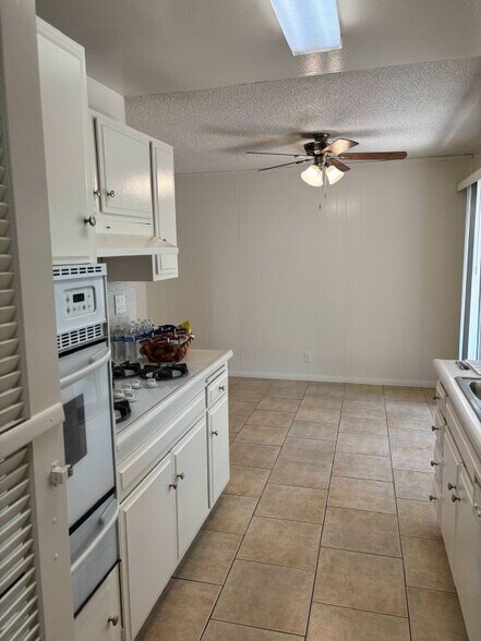 Building Photo - 16578 Montego Way