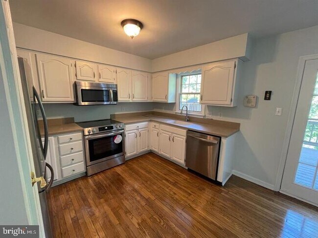 Building Photo - 12638 Monarch Ct