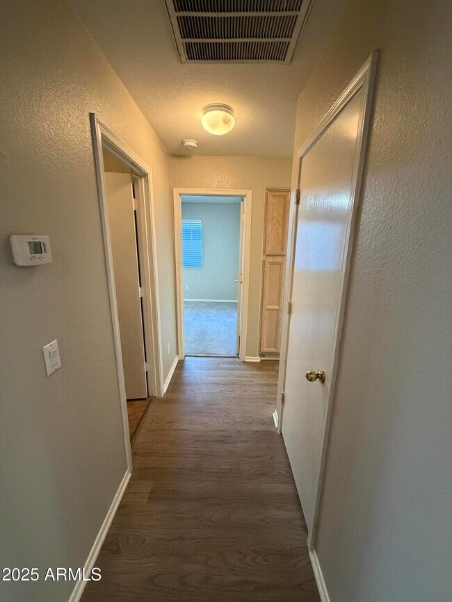 Building Photo - 1785 E Appaloosa Rd