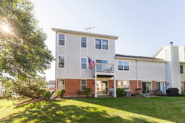 Building Photo - 1460 Winfield Way