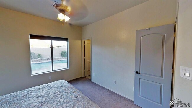Building Photo - 4539 S Agave Ave