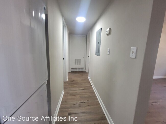 Building Photo - 2 br, 1 bath House - 4178 Elizabeth Park C...