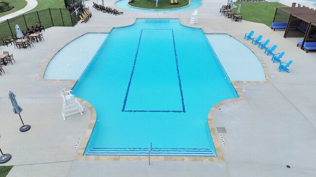 Building Photo - 10304 Malta Trce Dr