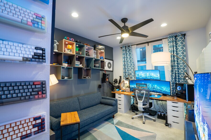 Building Photo - 8339 N Peyton Way