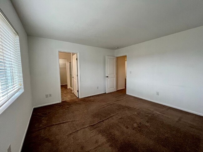 Building Photo - Tumwater 3 BD + Office Space - Move-In Special!