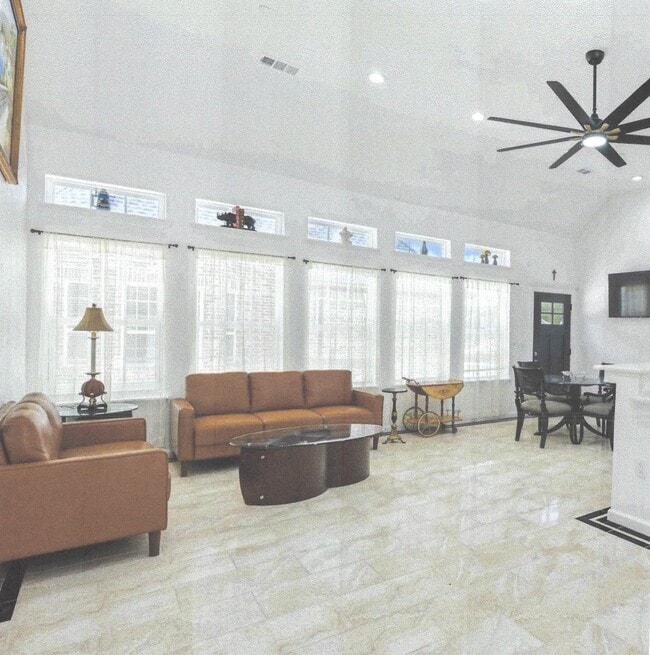 Building Photo - 703 E Oates Rd