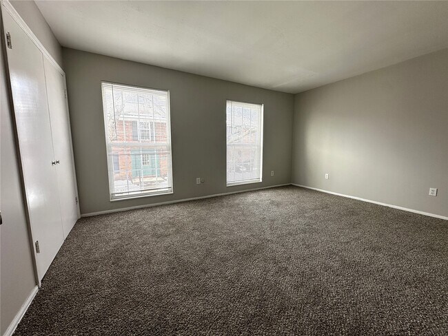 Building Photo - 420 Chapel Ridge Dr