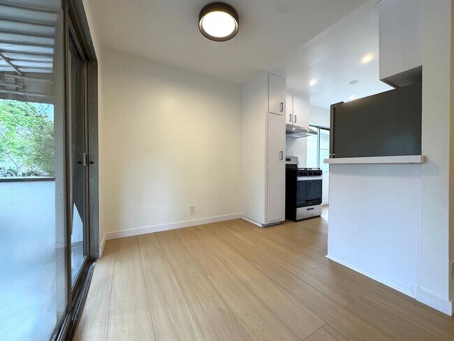 Building Photo - Top Floor Newly Gut Renovated 2-Bedroom in Prime West Hollywood Location