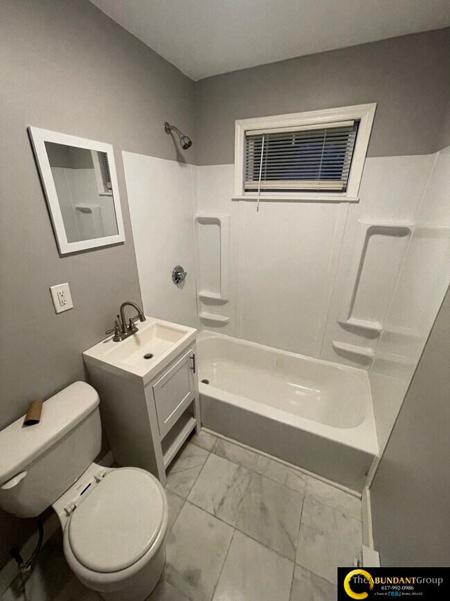 Building Photo - 29 Devlin St