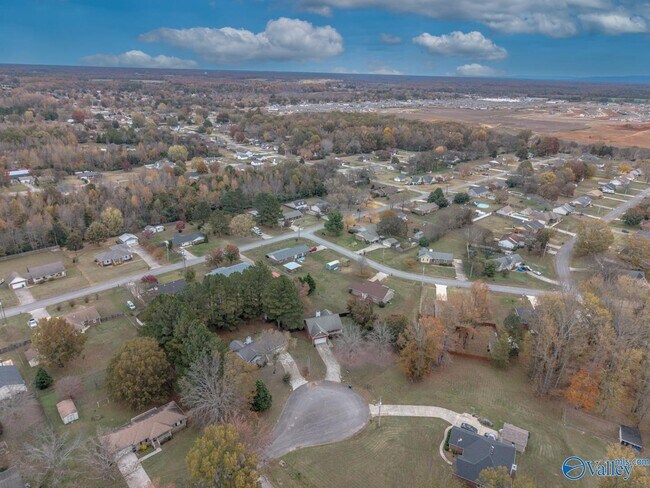 Building Photo - 111 Cepha Dr