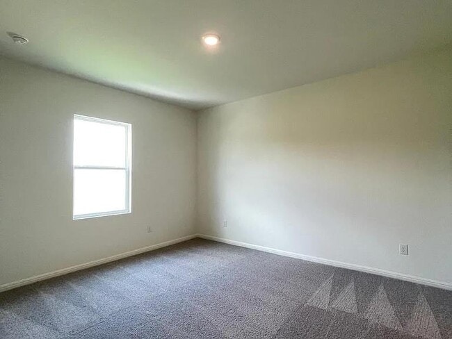 Building Photo - 627 Alterra Way