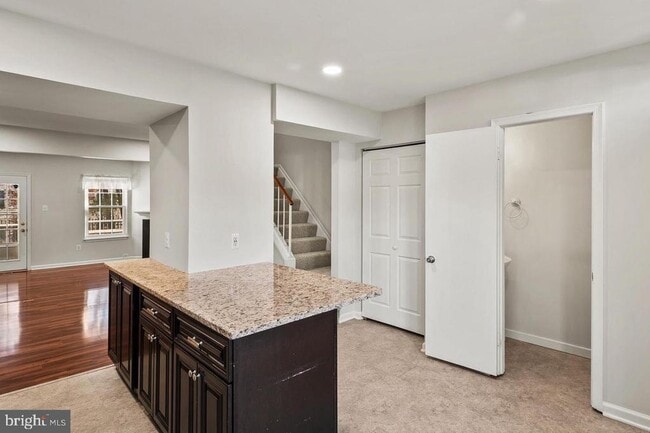 Building Photo - 7000 Ducketts Ln