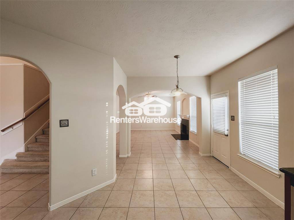 Building Photo - 16915 Melvin Oaks Ct