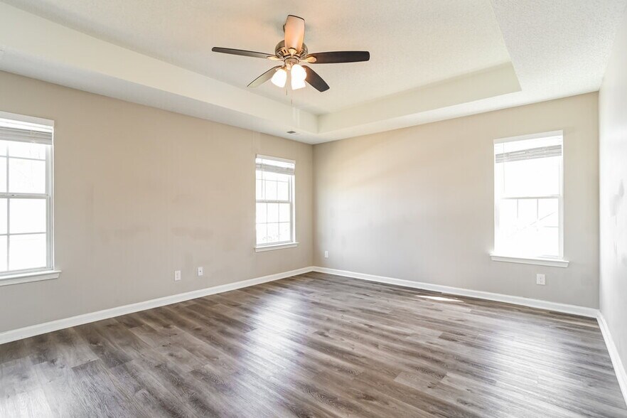 Building Photo - 226 Everett Park Dr