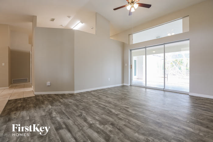 Building Photo - 3166 Gillot Blvd