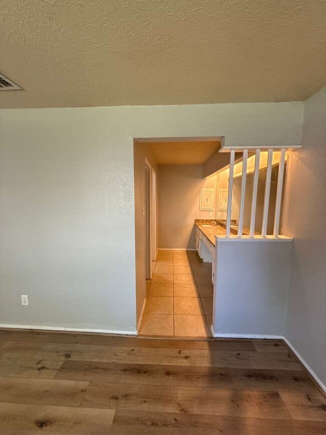 Building Photo - 22602 Fincastle Dr