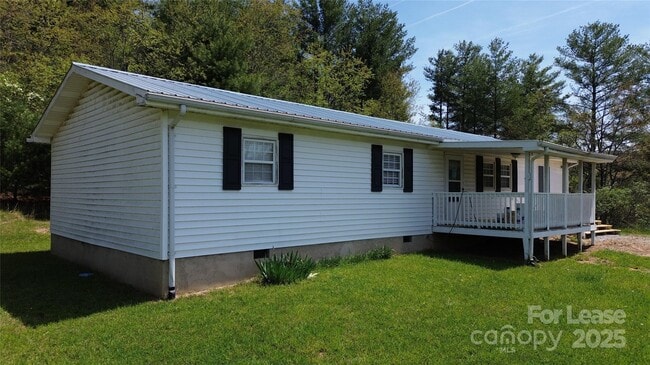 Building Photo - 355 Round Knob Church Rd