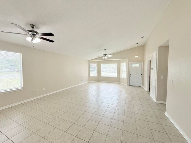 Building Photo - 4530 Chantilly Way