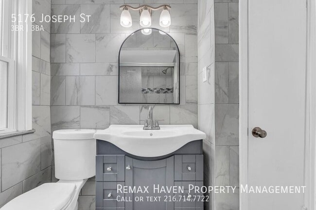 Building Photo - 5176 Joseph St